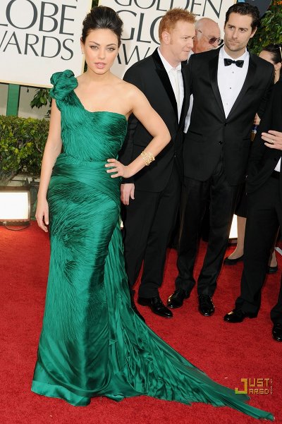 Mila Kunis Golden Globes 2011