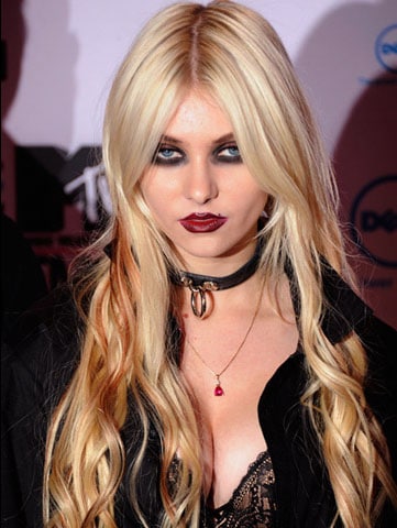 Taylor Momsen MTV EMA 2010