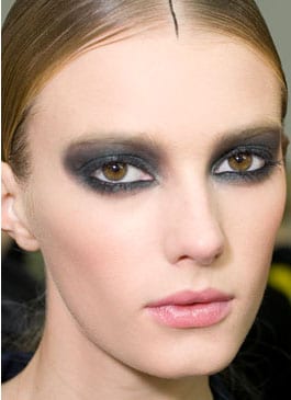 chanel smoky eyes tendance