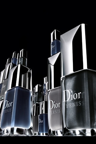 Dior lance une mini collection de vernis "Gris city"